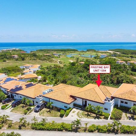 Pristine Bay Villa 1304 With Large Pool - 3 Bedroom Condo French Harbour Екстер'єр фото